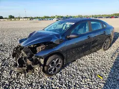 3KPF24AD9KE101318 2019 KIA FORTE