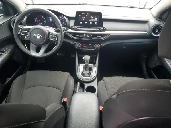 3KPF24AD9KE103098 2019 KIA FORTE - Image 8