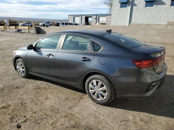 3KPF24AD9KE103103 2019 KIA FORTE - Image 2