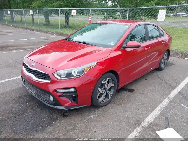 3KPF24AD9KE106390 2019 KIA FORTE - Image 2