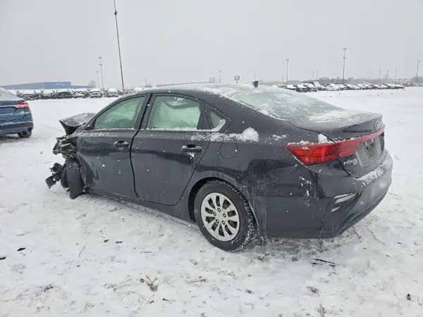 3KPF24AD9KE106874 2019 KIA FORTE - Image 2