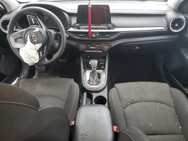 3KPF24AD9KE106874 2019 KIA FORTE - Image 8