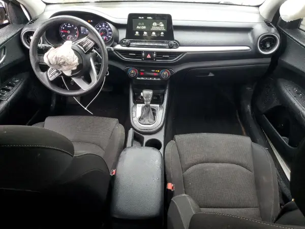 3KPF24AD9KE107393 2019 KIA FORTE - Image 8