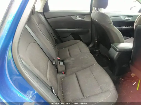 3KPF24AD9KE109578 2019 KIA FORTE - Image 8