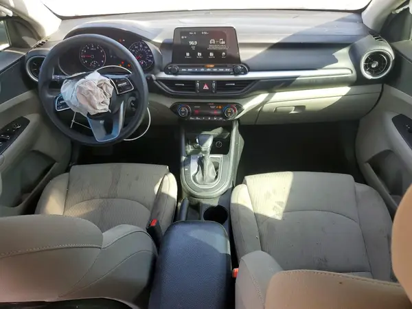3KPF24AD9KE109869 2019 KIA FORTE - Image 8