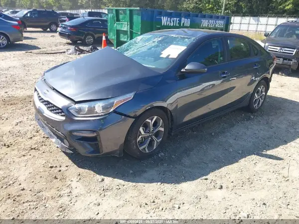 3KPF24AD9KE112903 2019 KIA FORTE - Image 2