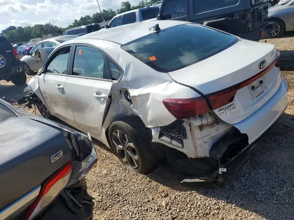3KPF24AD9KE112920 2019 KIA FORTE - Image 2