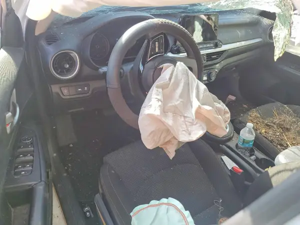 3KPF24AD9KE112920 2019 KIA FORTE - Image 8