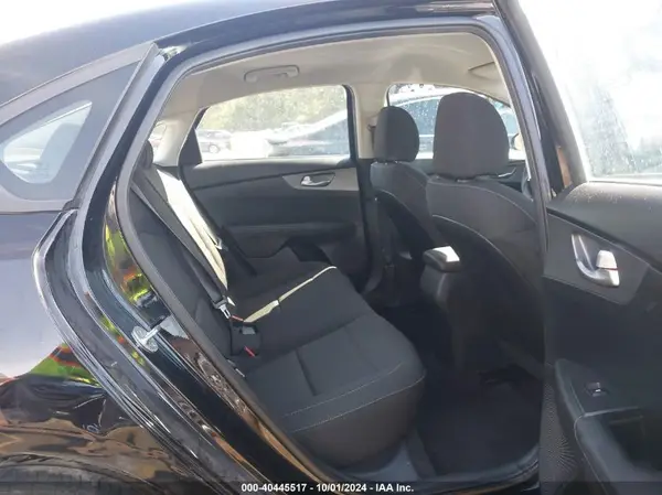 3KPF24AD9KE115302 2019 KIA FORTE - Image 8