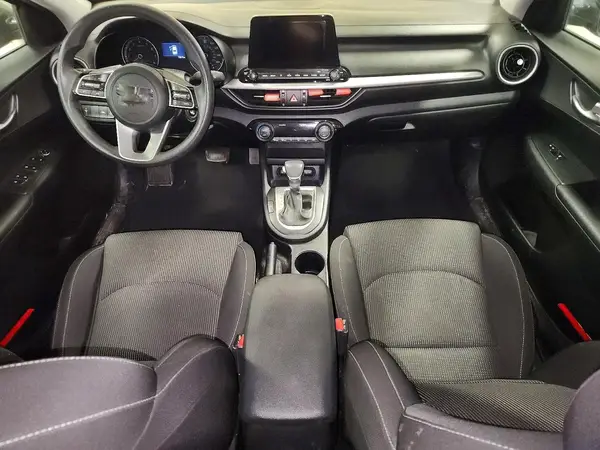 3KPF24AD9KE116238 2019 KIA FORTE - Image 8