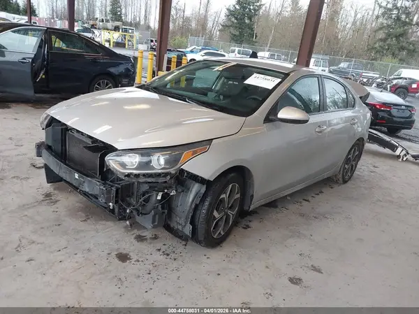 3KPF24AD9KE118507 2019 KIA FORTE - Image 2
