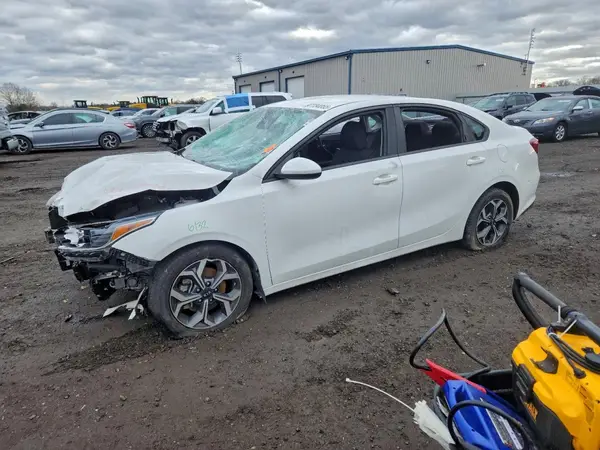 3KPF24AD9KE119768 2019 KIA FORTE - Image 1