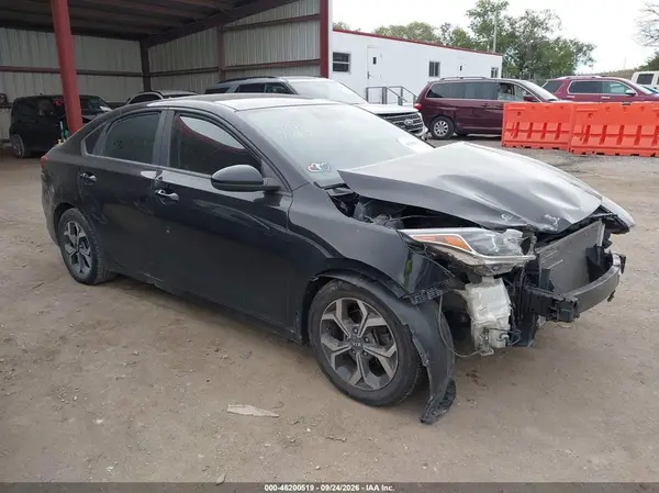 3KPF24AD9KE120838 2019 KIA FORTE - Image 1