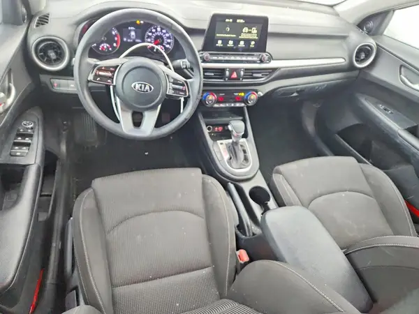 3KPF24AD9KE120936 2019 KIA FORTE - Image 8