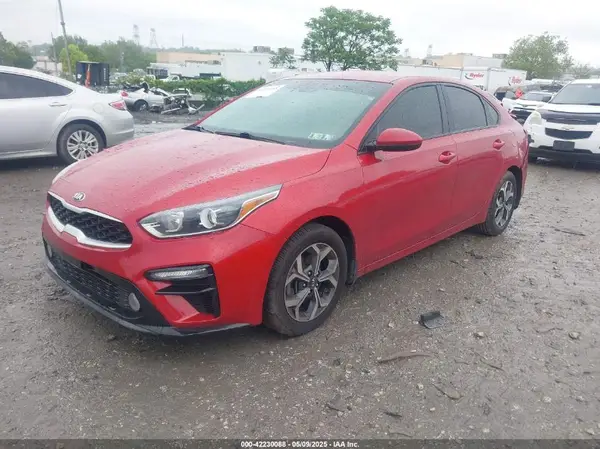 3KPF24AD9KE124498 2019 KIA FORTE - Image 2