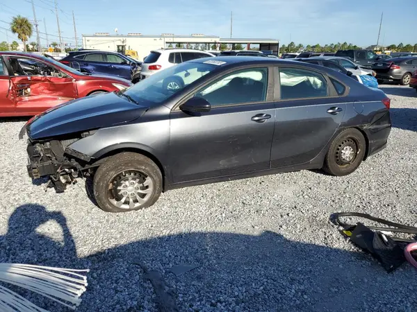 3KPF24AD9KE130446 2019 KIA FORTE - Image 1