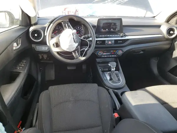 3KPF24AD9KE130446 2019 KIA FORTE - Image 8
