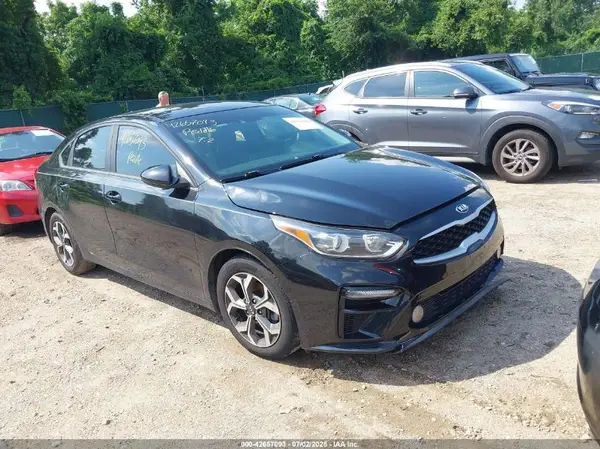 3KPF24AD9KE131628 2019 KIA FORTE - Image 1