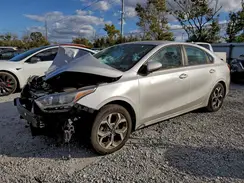 3KPF24AD9KE132049 2019 KIA FORTE