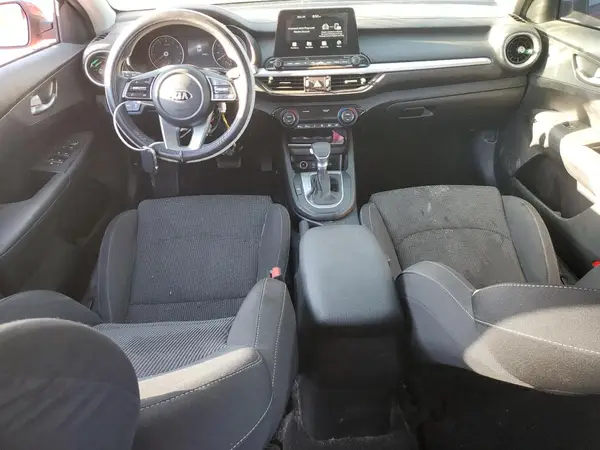 3KPF24AD9KE134903 2019 KIA FORTE - Image 8