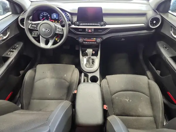 3KPF24AD9KE135159 2019 KIA FORTE - Image 8