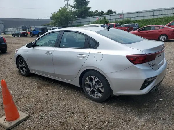 3KPF24AD9KE135484 2019 KIA FORTE - Image 2