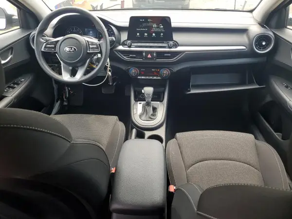 3KPF24AD9KE135484 2019 KIA FORTE - Image 8