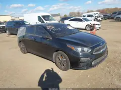3KPF24AD9KE135808 2019 KIA FORTE