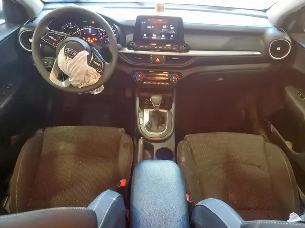 3KPF24AD9KE137672 2019 KIA FORTE - Image 8