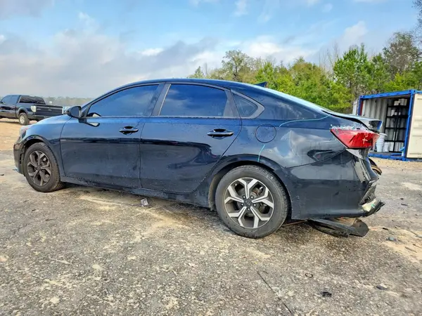 3KPF24AD9KE138885 2019 KIA FORTE - Image 2