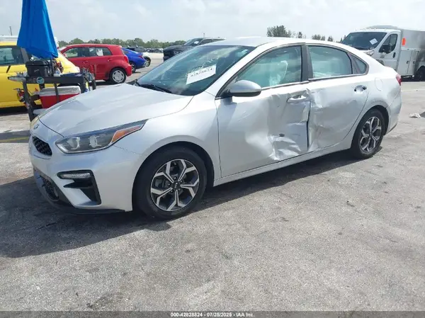 3KPF24AD9LE140296 2020 KIA FORTE - Image 2