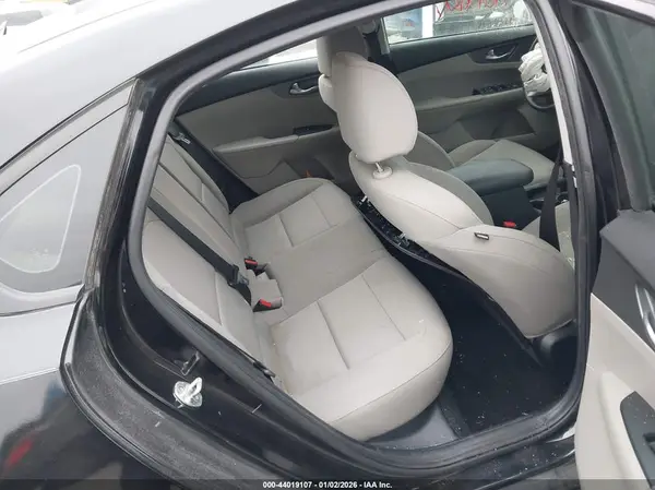 3KPF24AD9LE143201 2020 KIA FORTE - Image 8