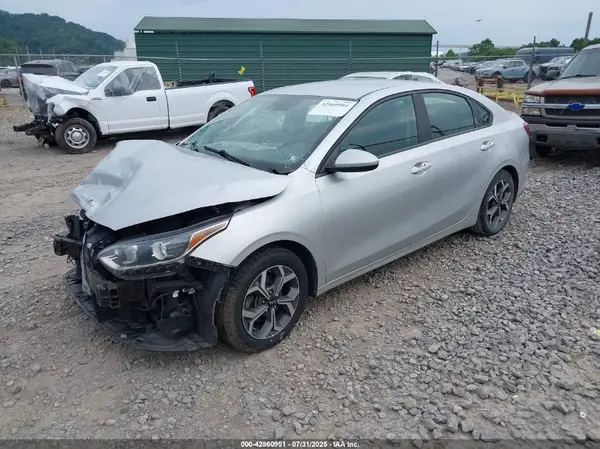 3KPF24AD9LE148463 2020 KIA FORTE - Image 2