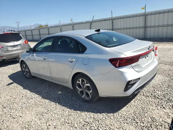 3KPF24AD9LE150570 2020 KIA FORTE - Image 2