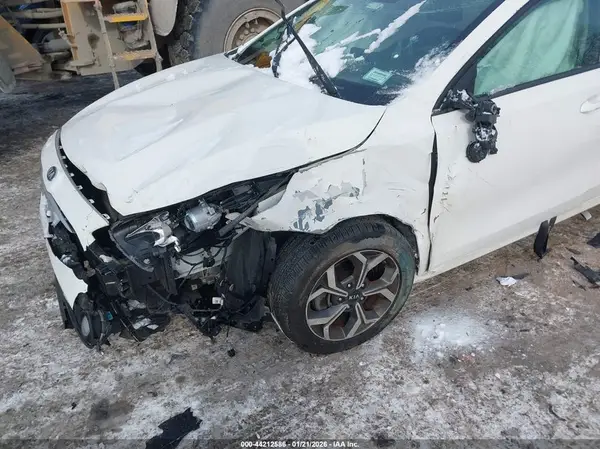 3KPF24AD9LE154666 2020 KIA FORTE - Image 2