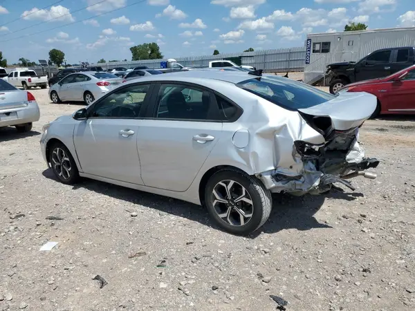 3KPF24AD9LE155266 2020 KIA FORTE - Image 2