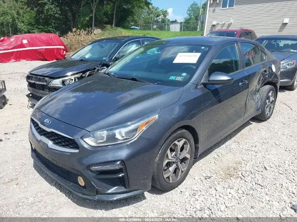 3KPF24AD9LE162377 2020 KIA FORTE - Image 2