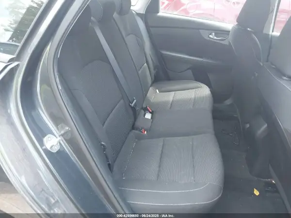 3KPF24AD9LE162377 2020 KIA FORTE - Image 8