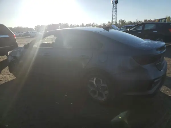 3KPF24AD9LE163335 2020 KIA FORTE - Image 2