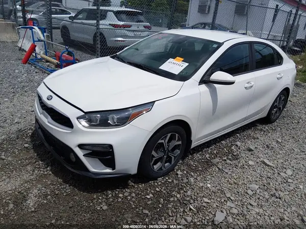 3KPF24AD9LE164789 2020 KIA FORTE - Image 2