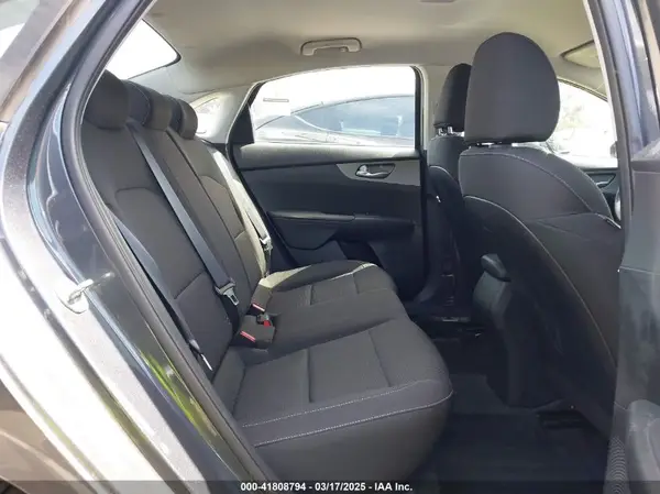 3KPF24AD9LE165263 2020 KIA FORTE - Image 8