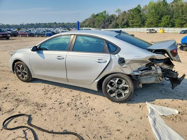 3KPF24AD9LE171046 2020 KIA FORTE - Image 2