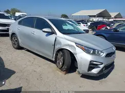 3KPF24AD9LE175386 2020 KIA FORTE