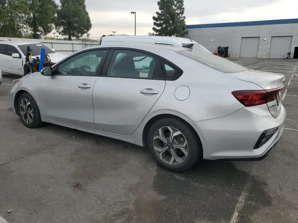 3KPF24AD9LE175484 2020 KIA FORTE - Image 2