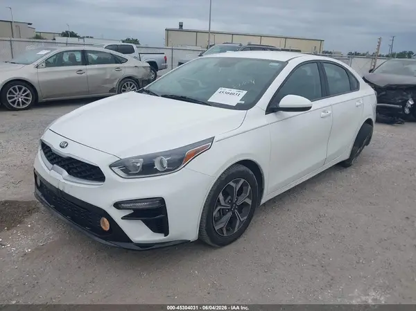 3KPF24AD9LE179681 2020 KIA FORTE - Image 2