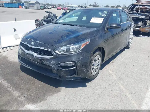 3KPF24AD9LE181382 2020 KIA FORTE - Image 2