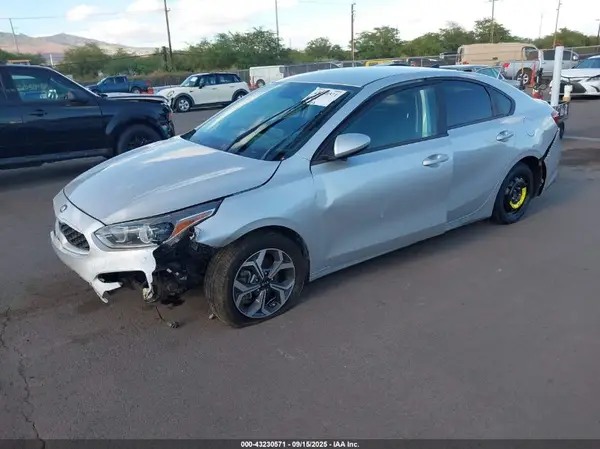 3KPF24AD9LE184010 2020 KIA FORTE - Image 2