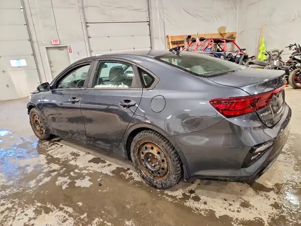 3KPF24AD9LE185559 2020 KIA FORTE - Image 2