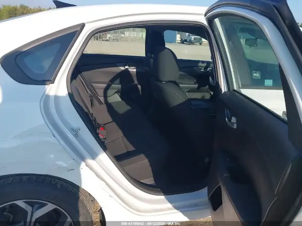 3KPF24AD9LE185612 2020 KIA FORTE - Image 8