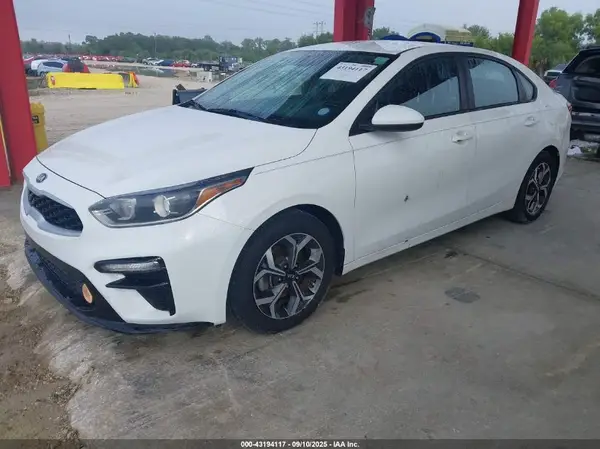 3KPF24AD9LE192530 2020 KIA FORTE - Image 2